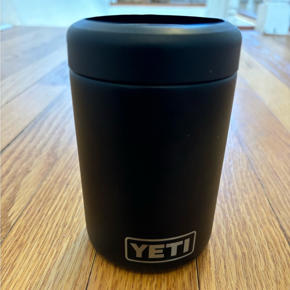 Yeti 12oz Can Cooler